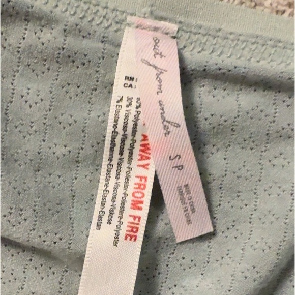 *RARE* - Out From Under Perfect Pointelle Boyshort (S) and Matching Bra (34D) - Picture 5 of 5